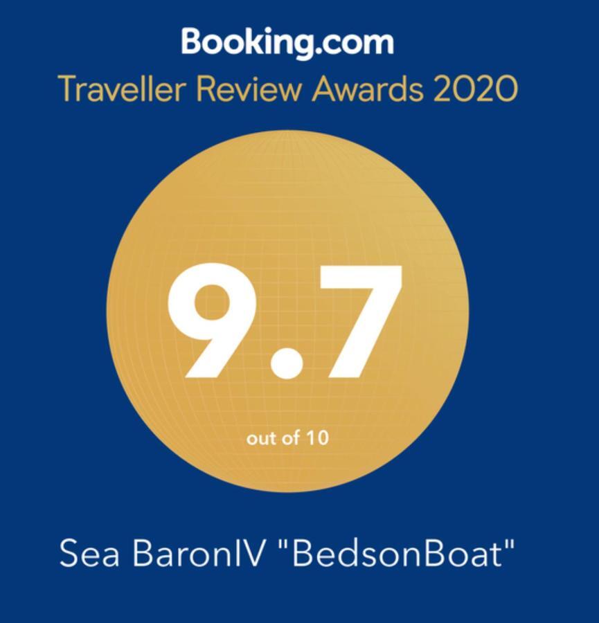 Hotel en barco Sea Baroniv 